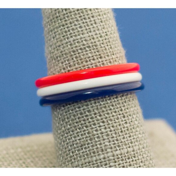 Size 9, Stackable Patriotic USA Multiple Ring - Picture 1 of 3